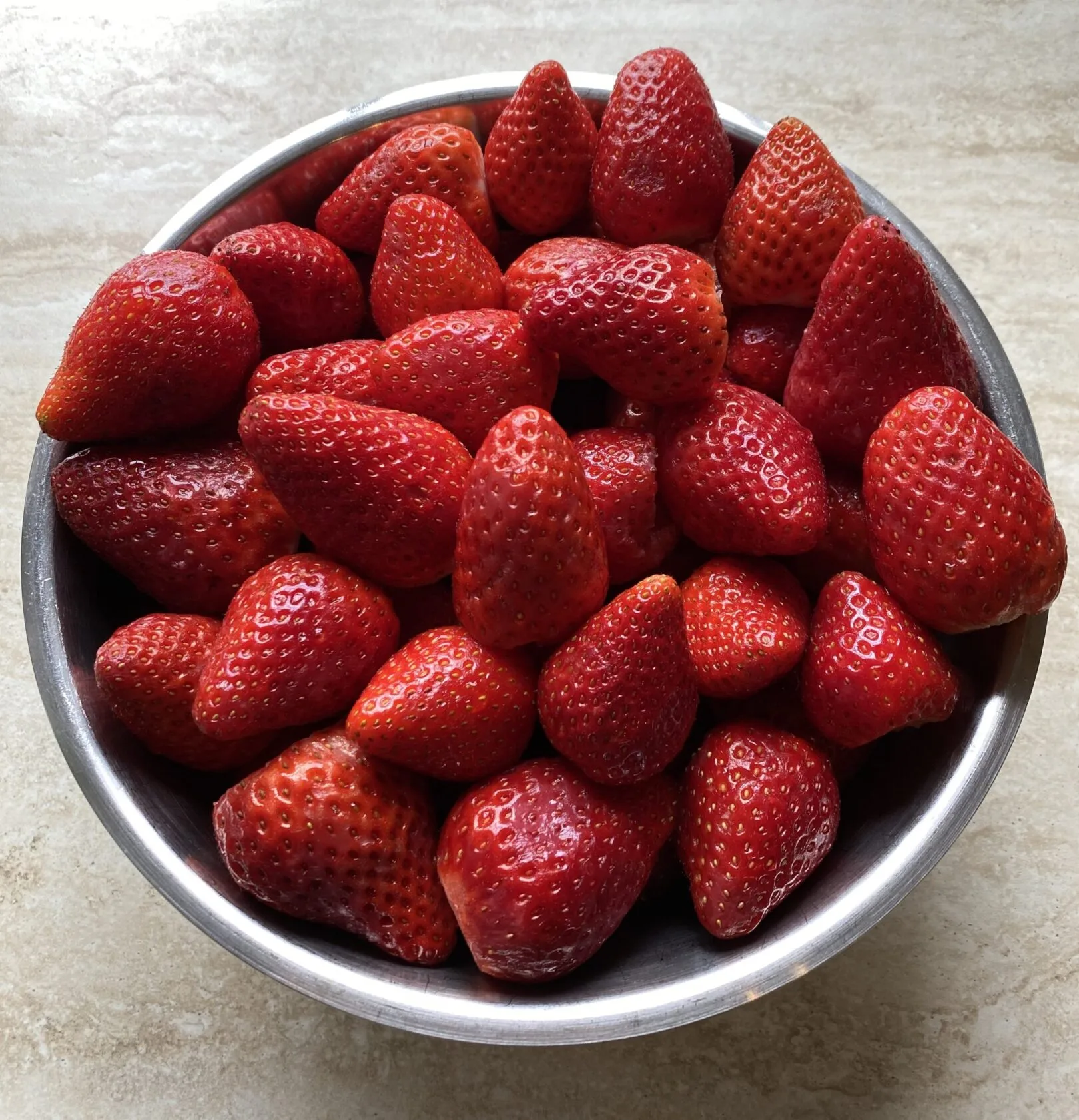 Erdbeerlimes (Strawberry Liqueur)