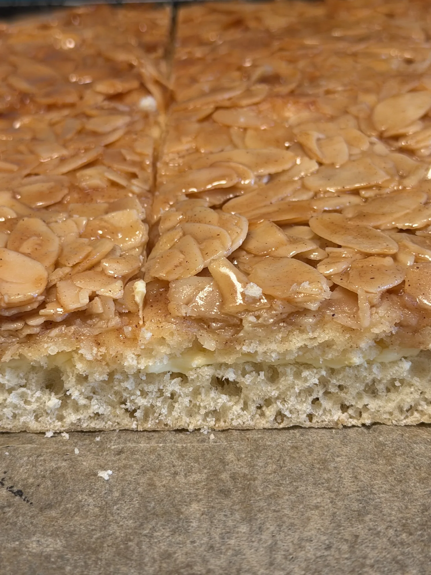 Tölzer Bienenstich (Bee Sting Cake)