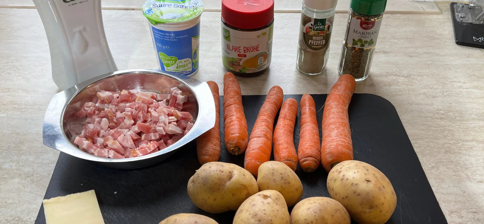Kartoffel-Topf mit Käse-Creme